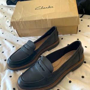 Clarks, Raisie Eletta Penny Loafer size 8